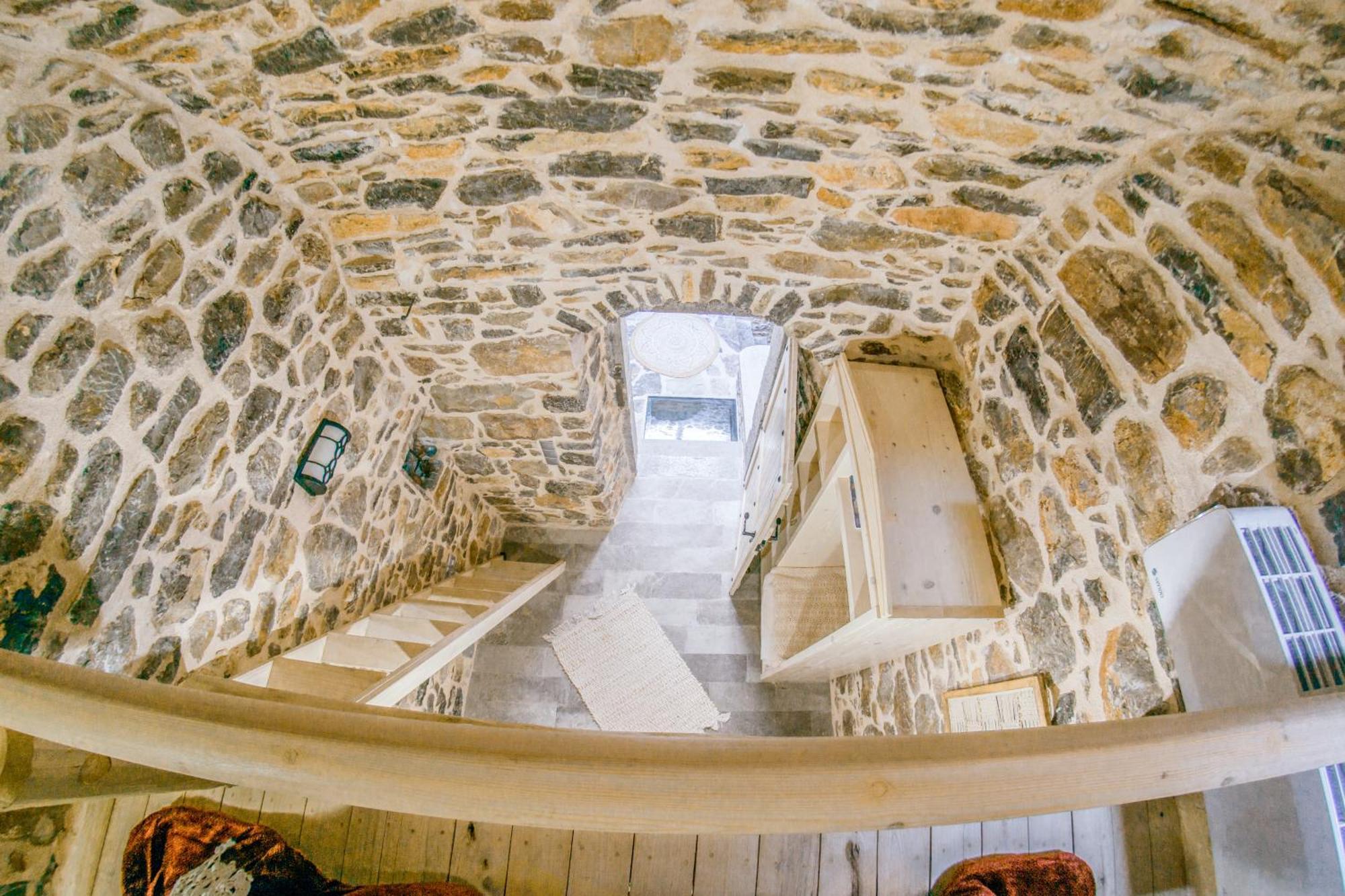 Byzantine Home In The Castle Mesta Exterior photo