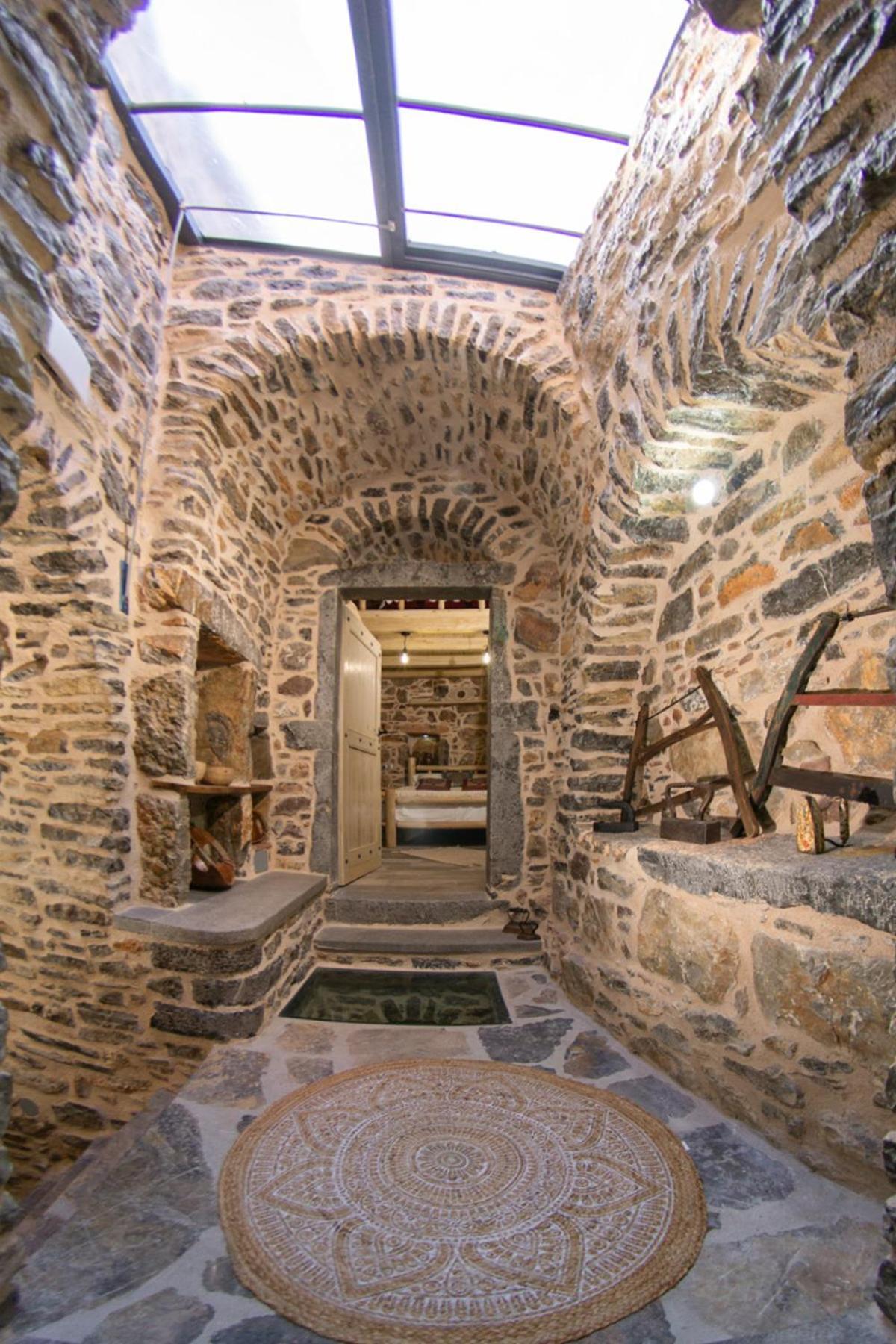 Byzantine Home In The Castle Mesta Exterior photo