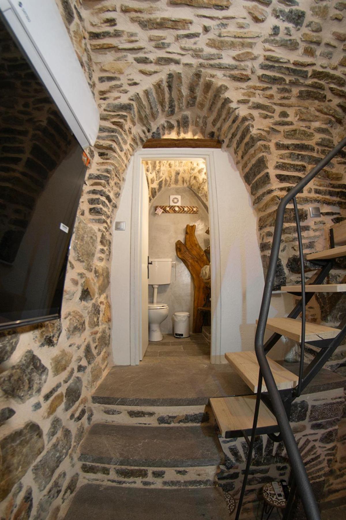 Byzantine Home In The Castle Mesta Exterior photo